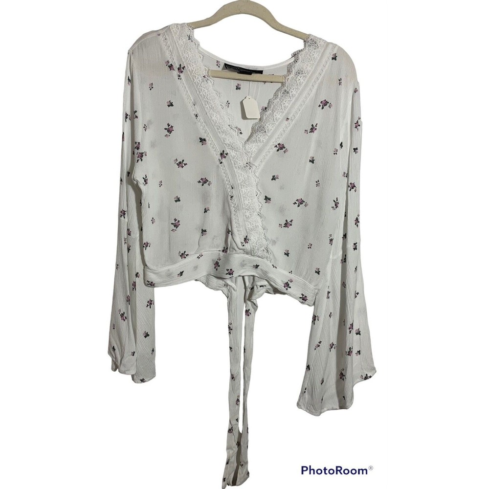 Polly & Esther Women's Size XL White Floral Tie Back Crop Bell Sleeve Top